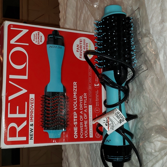 💥2 Left💥🎉Revlon Blow Dryer Brush🎉 - Picture 6 of 6